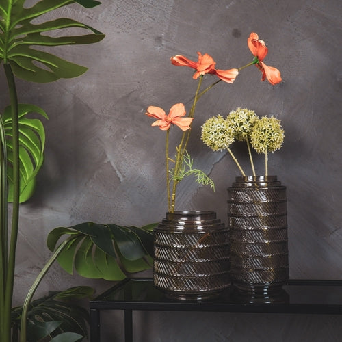 Jarrón de vidrio con patrón ahumado