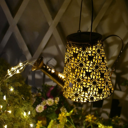 Solarbetriebene Gießkannenleuchte mit Hirtenhaken