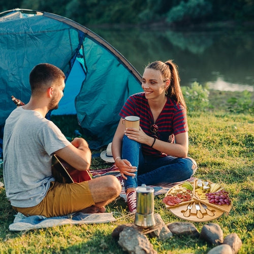 Drehbares Käsebrett aus Bambus mit versteckter Schublade und Messerset – 35,5 cm Durchmesser