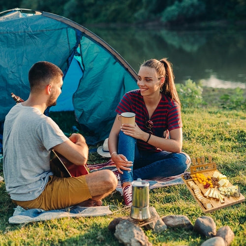 Tabla de quesos de bambú con portacuchillos extraíble y juego de cuatro piezas 