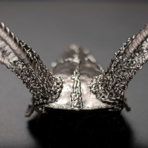 Montura de ciervo europea «El Fin»: Escultura de cráneo de ciervo de ocho puntas