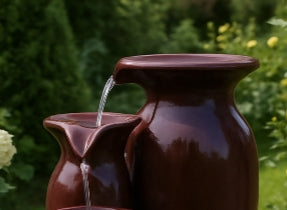 Meridian Burgunder-Brunnen mit mehreren Ebenen