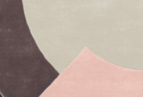 Alfombra tejida a mano con patrón triangular 