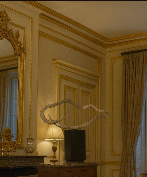 Escultura de níquel pulido Nimbus Drift