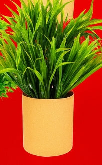 Planta artificial en maceta, moderna y verde, con forma de cilindro (maceta cilíndrica marrón)