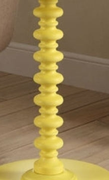 Sun Spire Beistelltisch aus gedrechseltem Holz