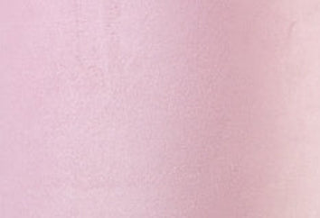 Lámpara de mesa rosa empolvado con interior dorado 