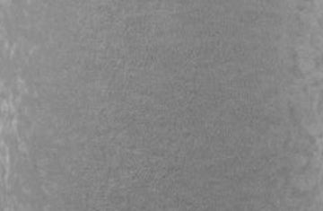 Lámpara de mesa Luxe con brillo cálido: base de madera gris y pantalla dorada