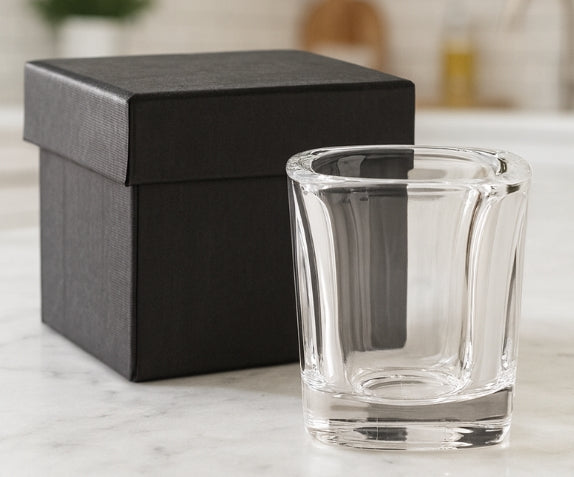 Schnapsglas mit einem Fassungsvermögen von 1,5 Unzen