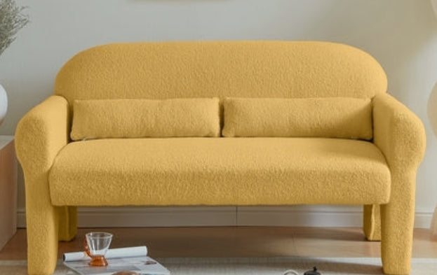 Solene Bouclé Zweisitzer-Sofa – Ringelblumengelb