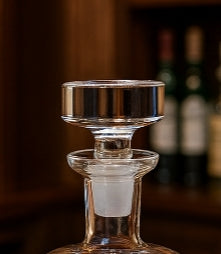 Mundgeblasene Kristall-Whiskykaraffe – 828 ml Fassungsvermögen