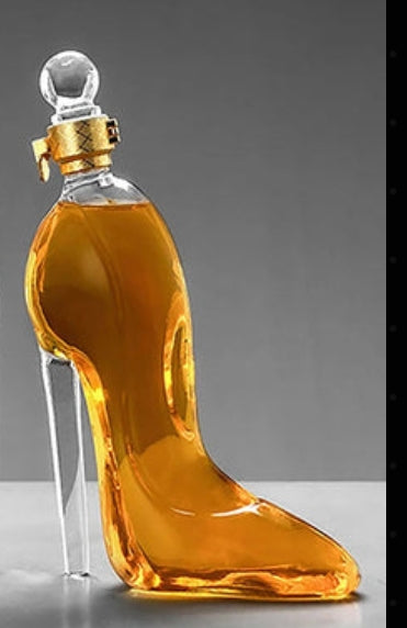 Kristallglas-Dekanter in Form eines High Heels – 375 ml oder 700 ml Fassungsvermögen 