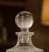 Set aus geprägter Glaskaraffe und Old-Fashioned-Trinkglas – Fünfteilige Kollektion