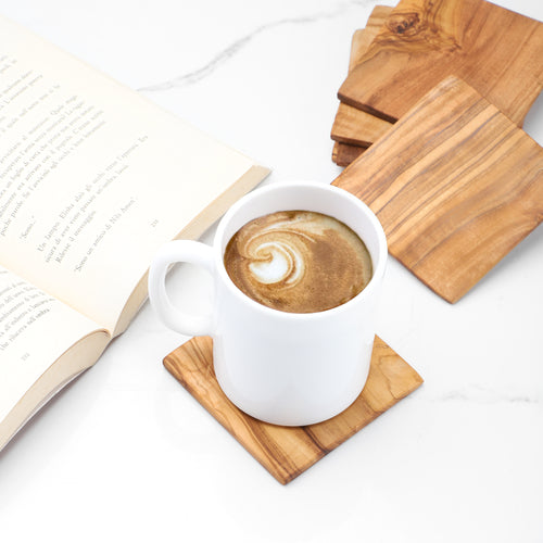 Posavasos cuadrado de madera de olivo hecho a mano 